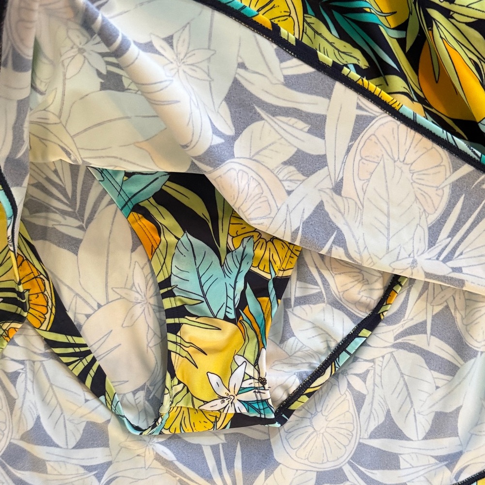 Vibrant Citrus Print Women Swim One Piece - Picture 4 of 7